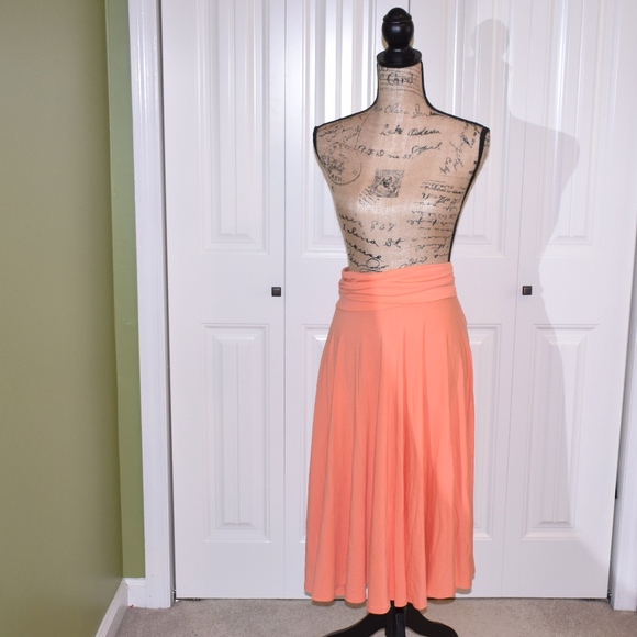 J. Crew Dresses & Skirts - J. Crew Flowing Stretch Skirt Size M
